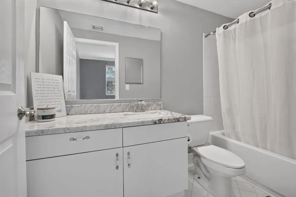 1603 Barcelona Way #3-32 Weston, FL 33327