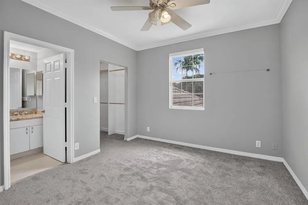 1603 Barcelona Way #3-32 Weston, FL 33327