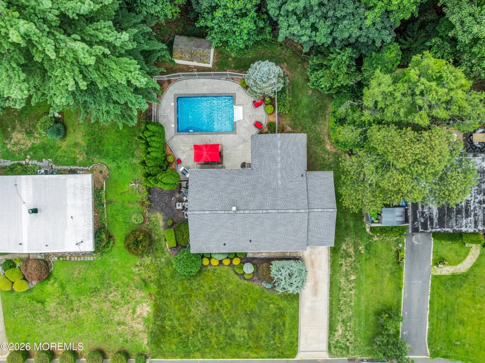 154 Parkview Terrace Lincroft, NJ 07738