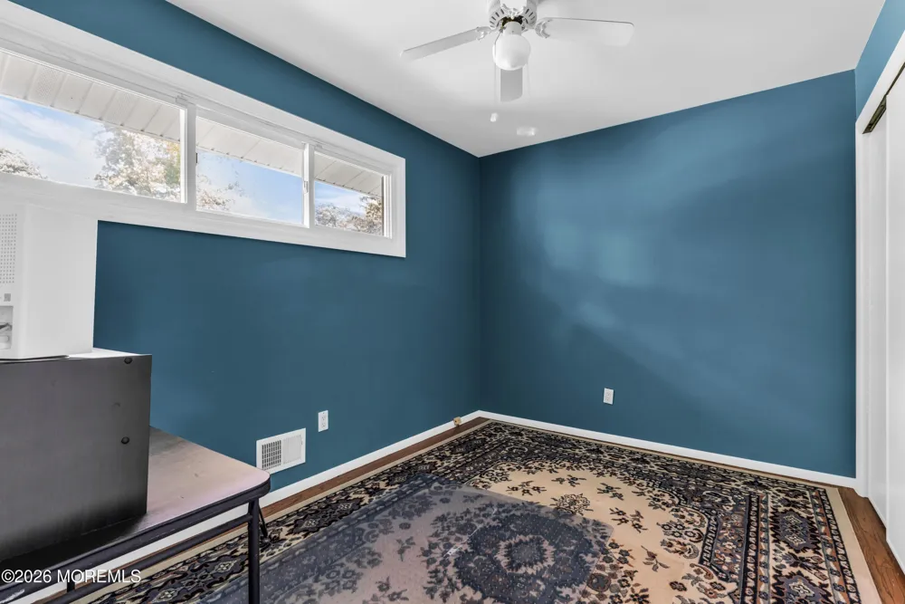 154 Parkview Terrace Lincroft, NJ 07738