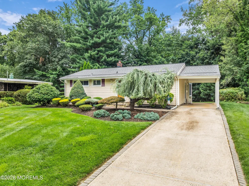 154 Parkview Terrace Lincroft, NJ 07738