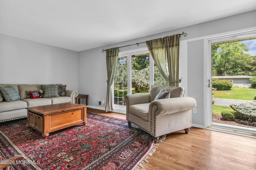 154 Parkview Terrace Lincroft, NJ 07738