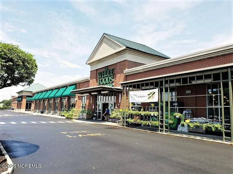 154 Parkview Terrace Lincroft, NJ 07738