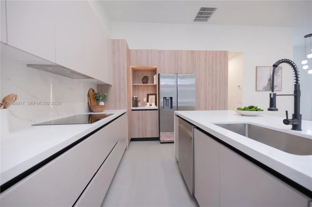 1357 Camellia Ln Weston, FL 33326