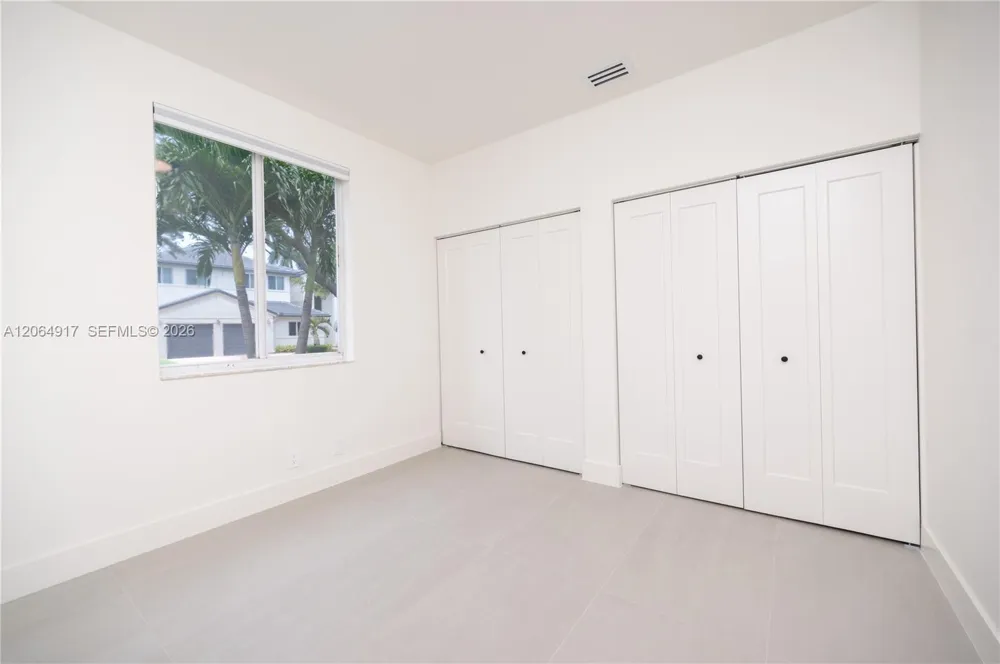 1357 Camellia Ln Weston, FL 33326