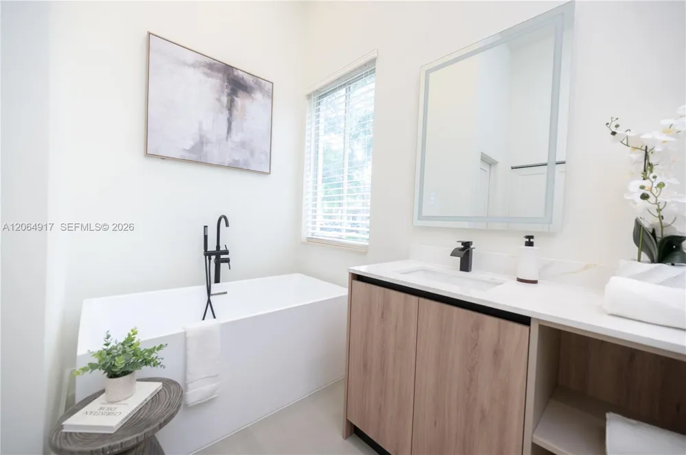 1357 Camellia Ln Weston, FL 33326