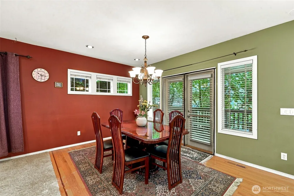 13915 SE 238TH PLACE Kent, WA 98042