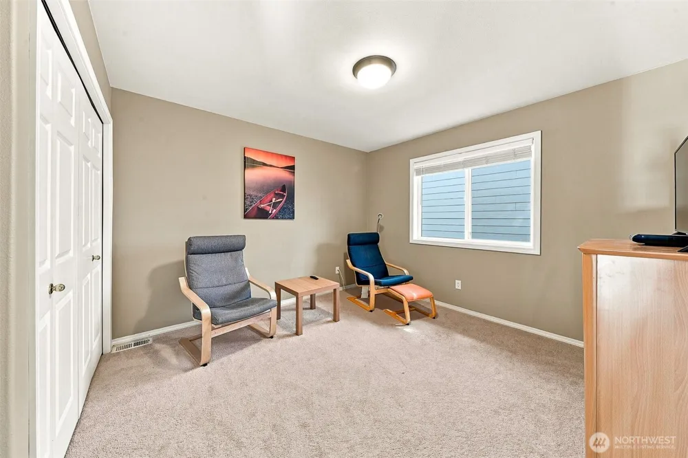 13915 SE 238TH PLACE Kent, WA 98042