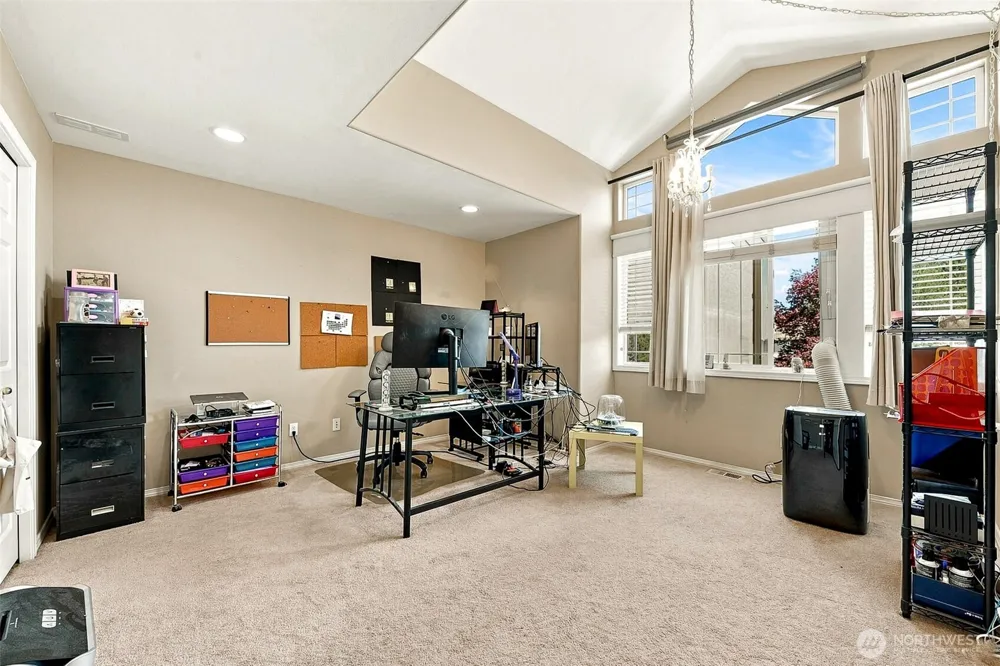 13915 SE 238TH PLACE Kent, WA 98042