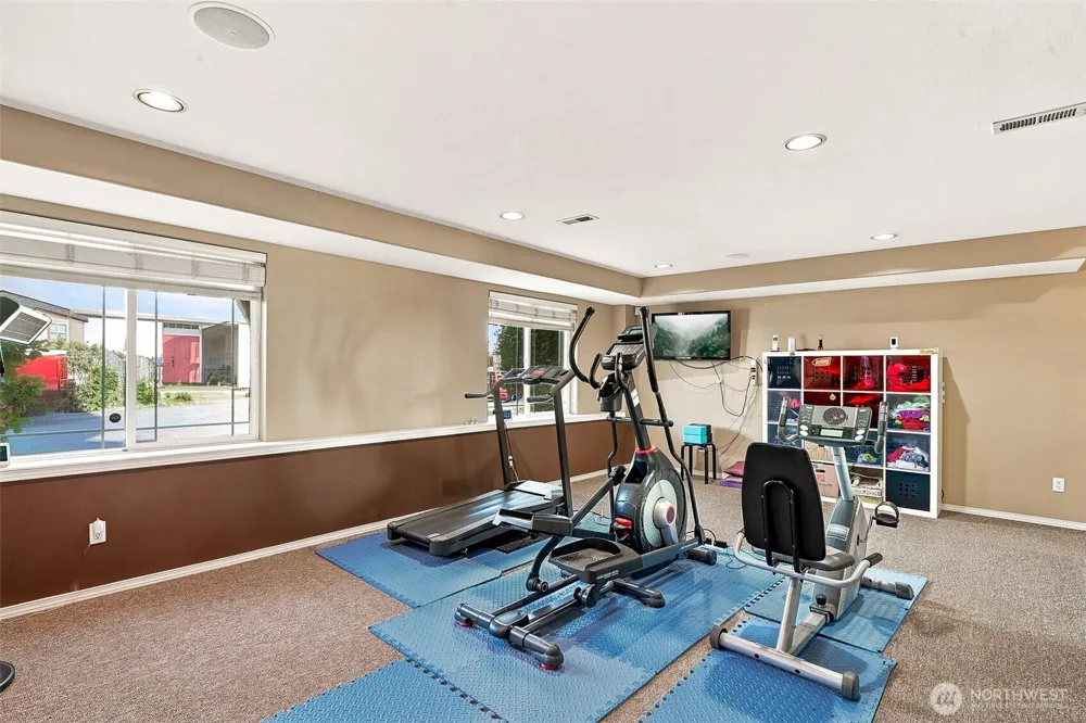 13915 SE 238TH PLACE Kent, WA 98042