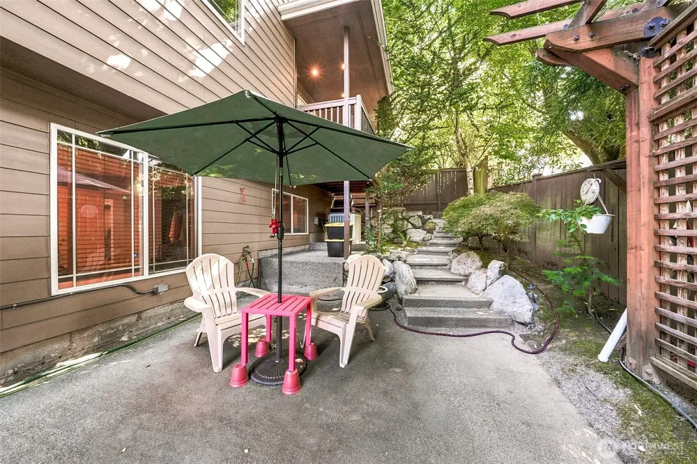 13915 SE 238TH PLACE Kent, WA 98042