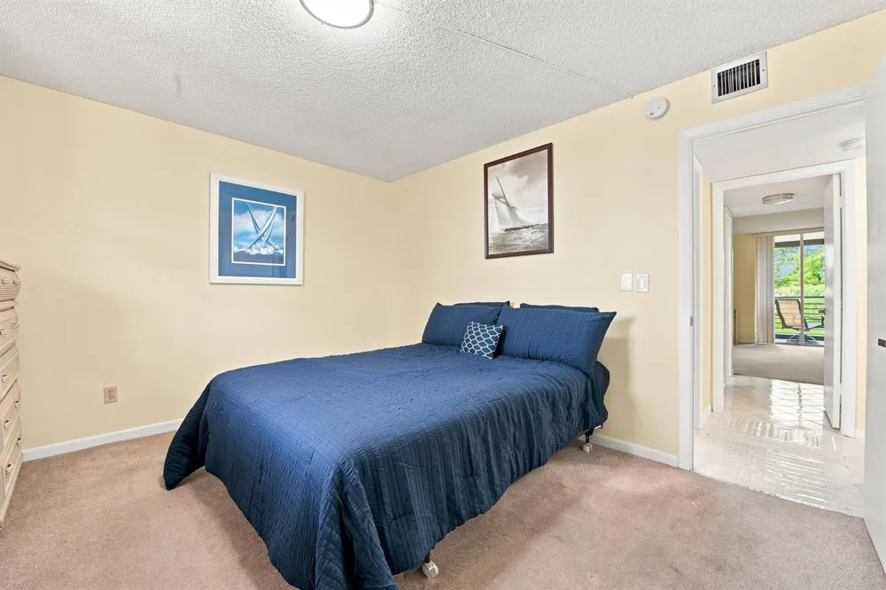 3231 HOLIDAY SPRINGS BOULEVARD #205 Margate, FL 33063