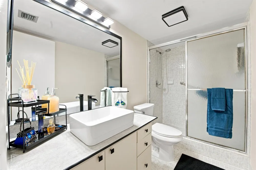 3231 HOLIDAY SPRINGS BOULEVARD #205 Margate, FL 33063