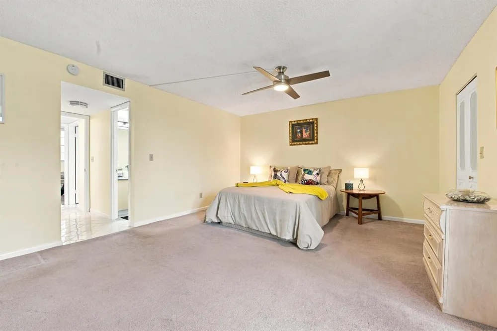 3231 HOLIDAY SPRINGS BOULEVARD #205 Margate, FL 33063
