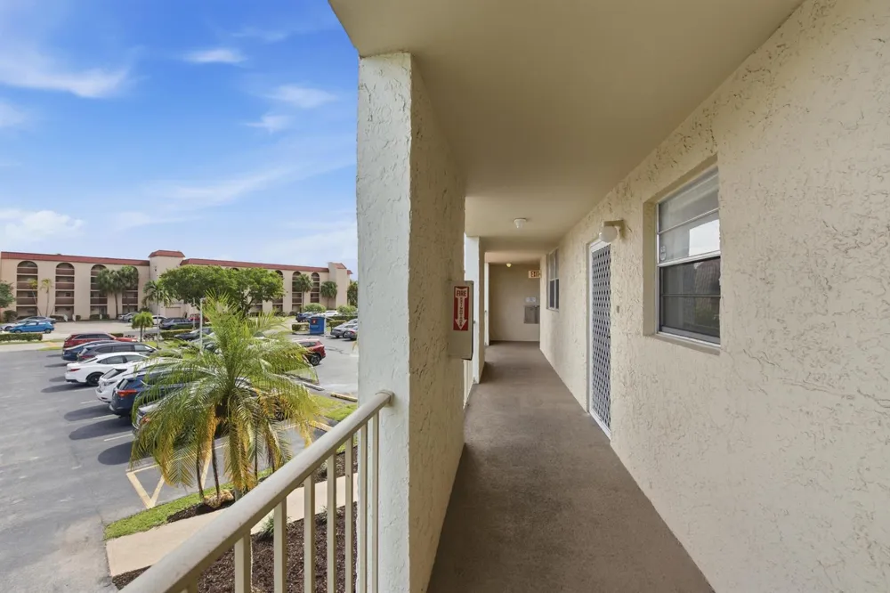 3231 HOLIDAY SPRINGS BOULEVARD #205 Margate, FL 33063