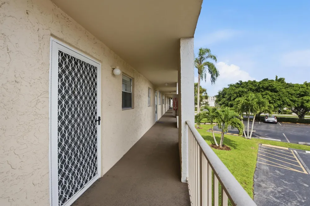 3231 HOLIDAY SPRINGS BOULEVARD #205 Margate, FL 33063