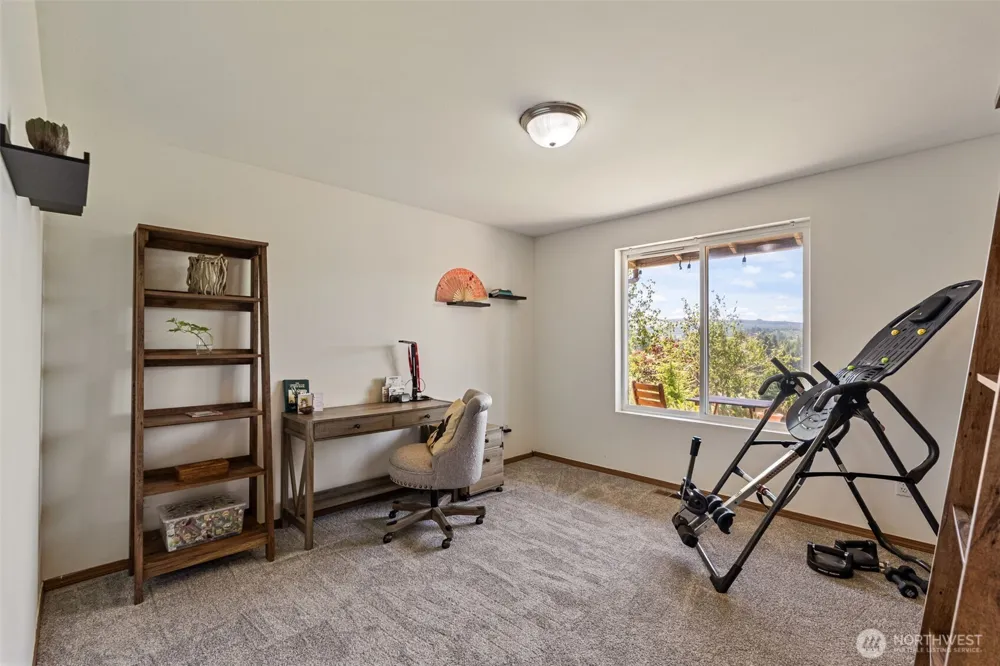 526 Haywire Road Winlock, WA 98596