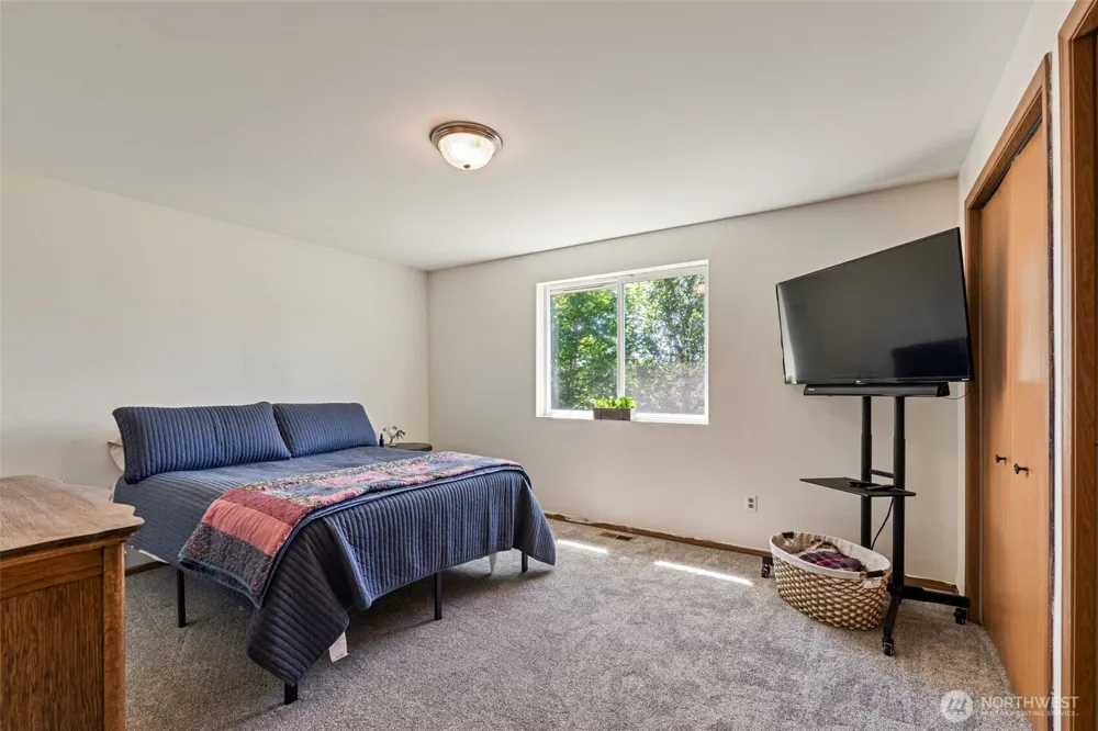 526 Haywire Road Winlock, WA 98596