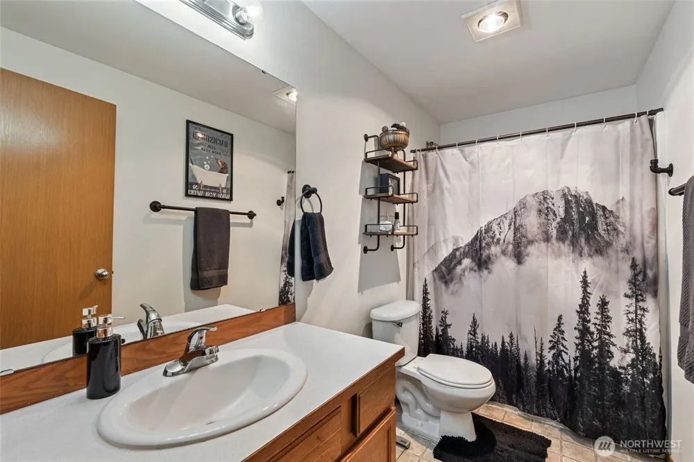 526 Haywire Road Winlock, WA 98596