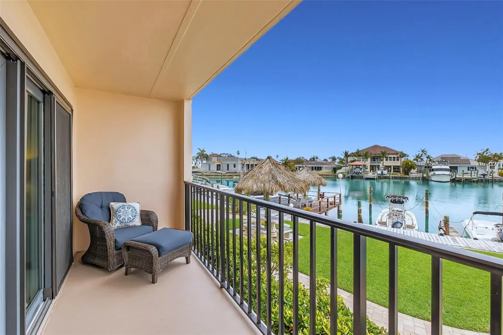 51 ISLAND WAY #108 Clearwater Beach, FL 33767