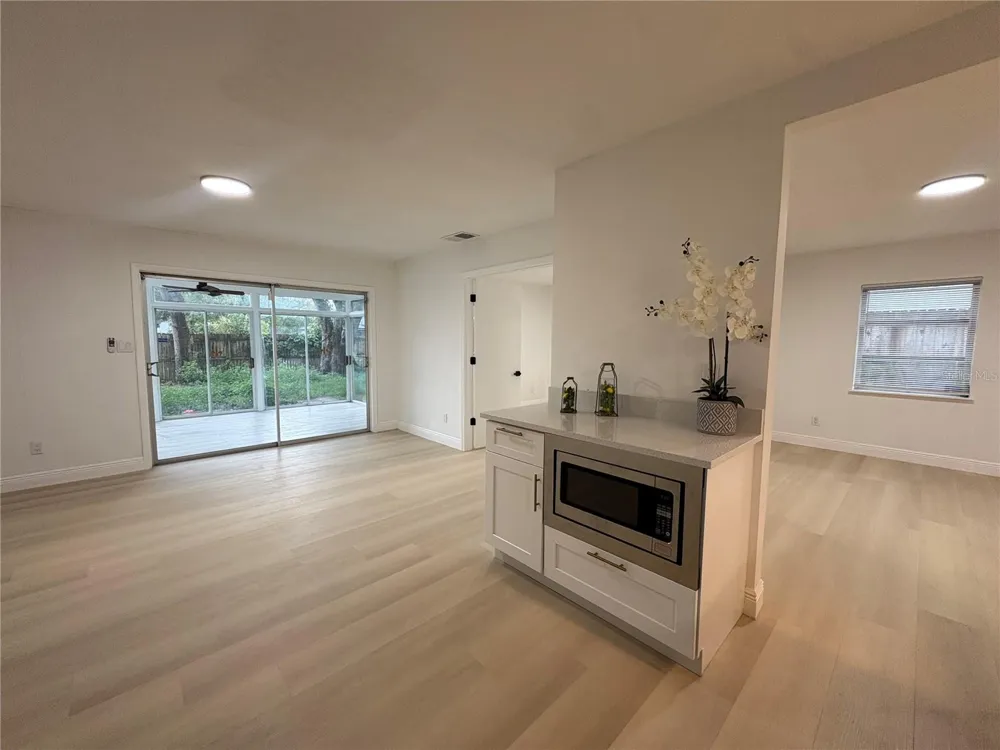 1241 MANCHESTER ROAD Maitland, FL 32751