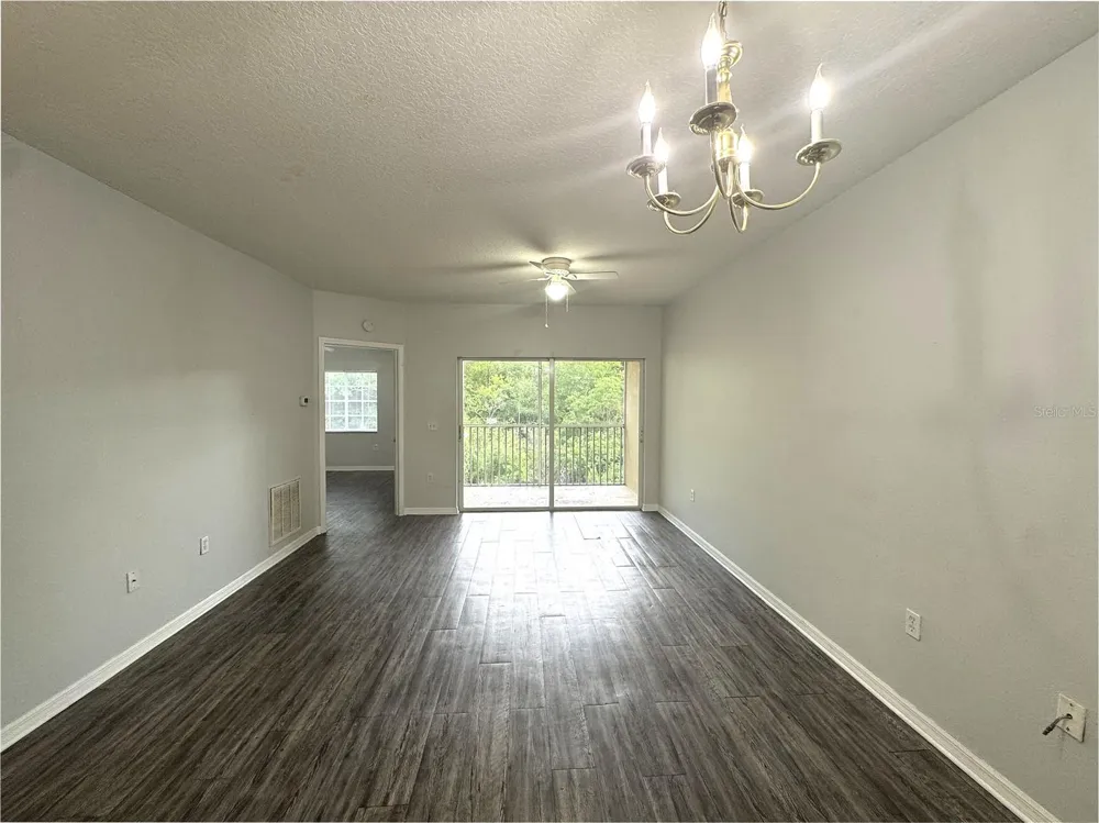 9621 LAKEDALE WAY #202 Riverview, FL 33578