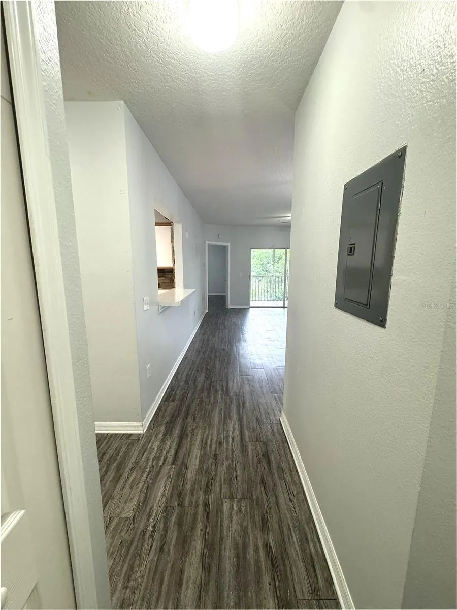9621 LAKEDALE WAY #202 Riverview, FL 33578