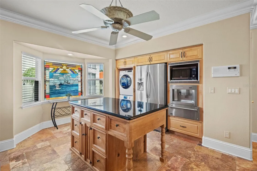 1593 PINELLAS BAYWAY S Tierra Verde, FL 33715