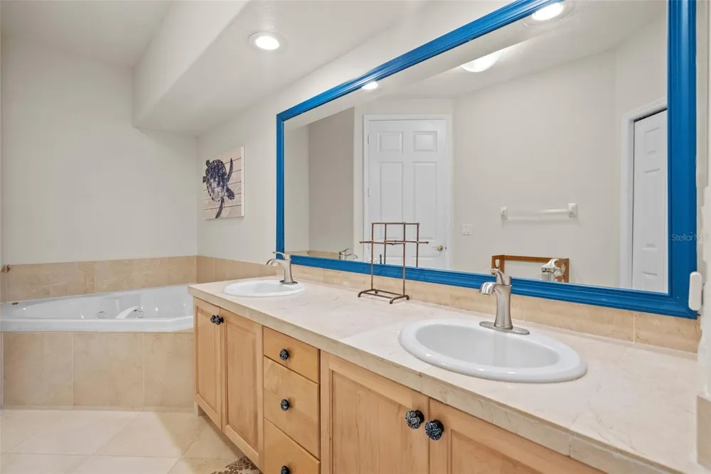 1593 PINELLAS BAYWAY S Tierra Verde, FL 33715