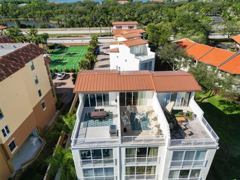 1593 PINELLAS BAYWAY S Tierra Verde, FL 33715