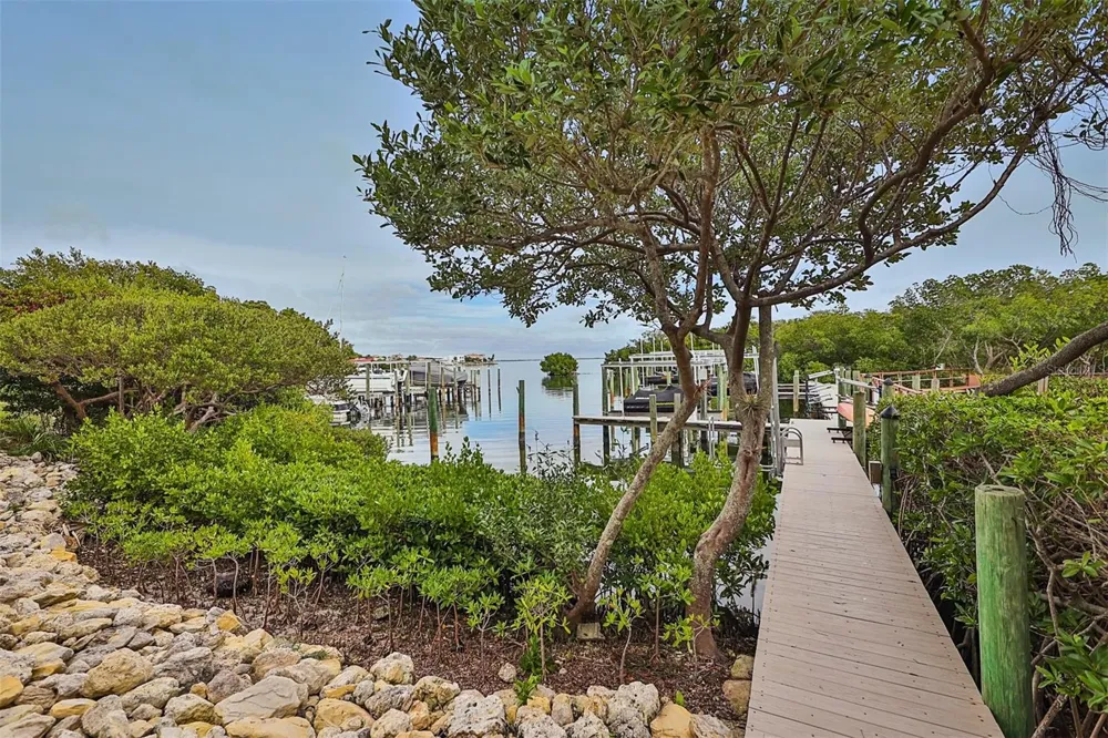 1593 PINELLAS BAYWAY S Tierra Verde, FL 33715