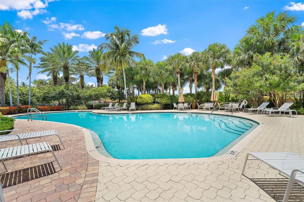 1593 PINELLAS BAYWAY S Tierra Verde, FL 33715