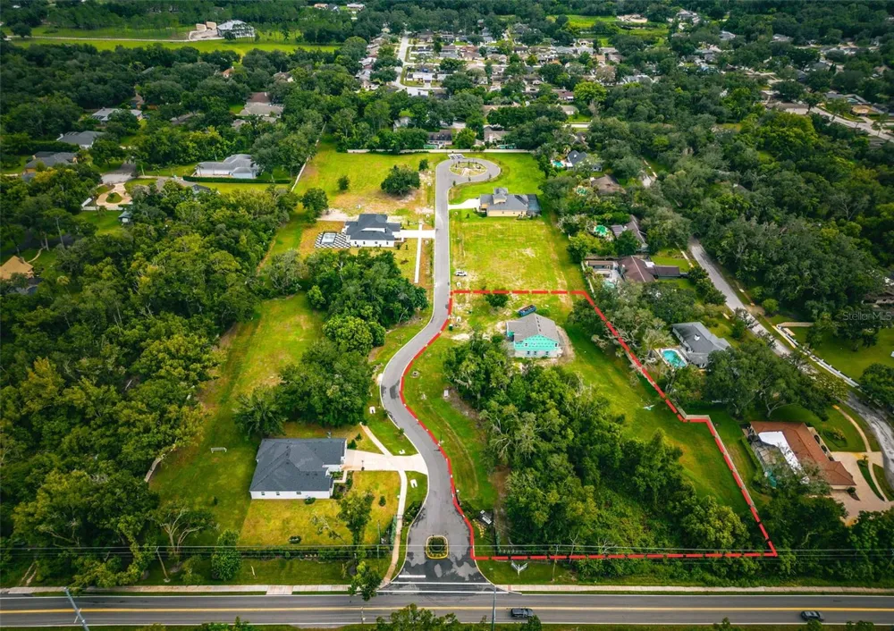 18460 PURPLE CREEK LANE Lutz, FL 33549