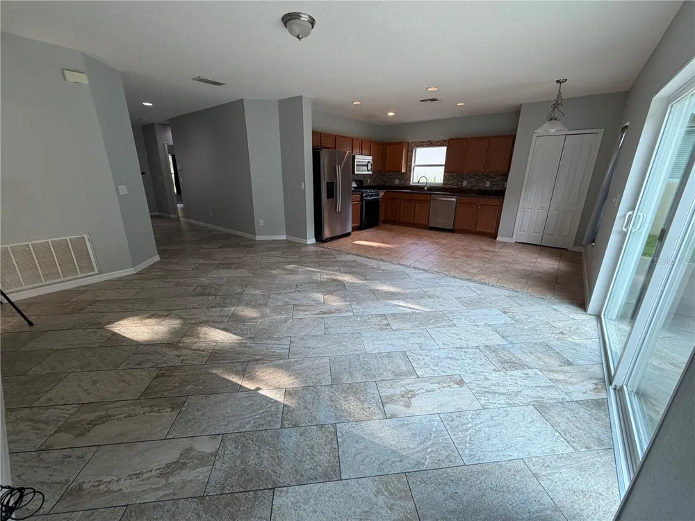 115 GLADESDOWN COURT Deland, FL 32724