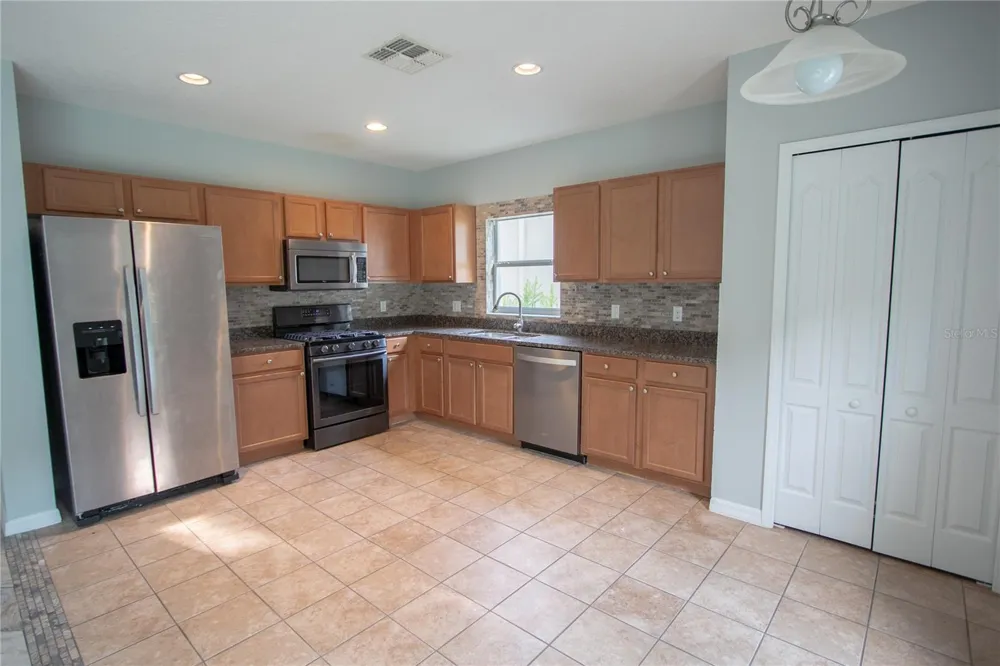 115 GLADESDOWN COURT Deland, FL 32724
