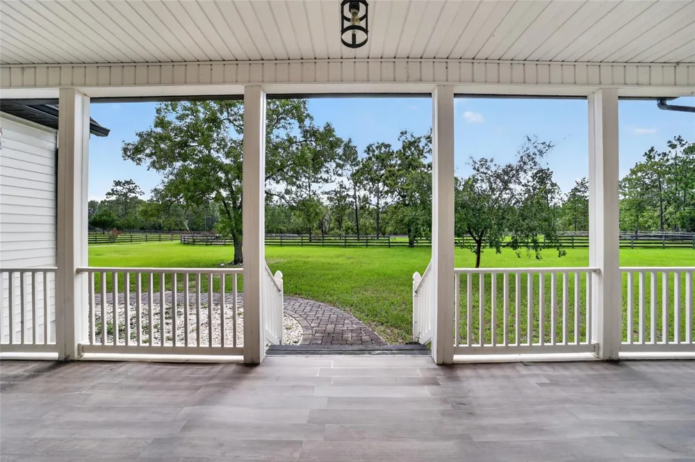 6351 SE 140 AVENUE Morriston, FL 32668