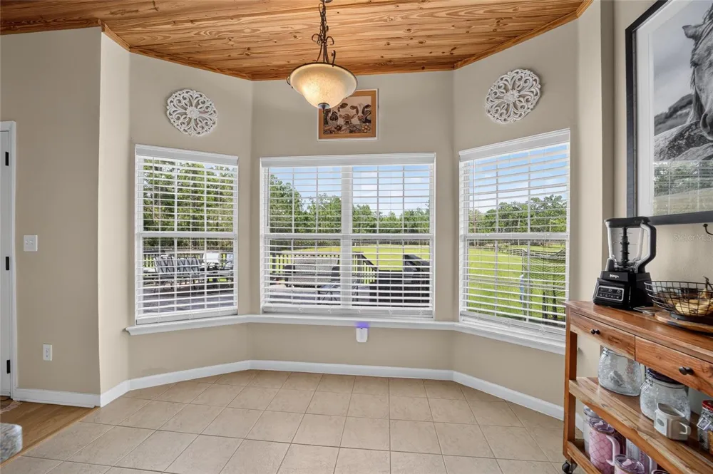 6351 SE 140 AVENUE Morriston, FL 32668