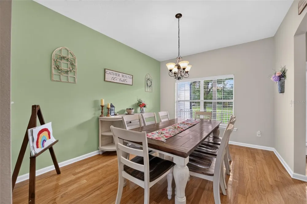 6351 SE 140 AVENUE Morriston, FL 32668