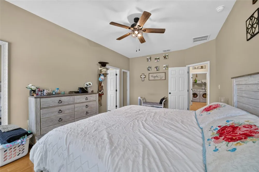 6351 SE 140 AVENUE Morriston, FL 32668