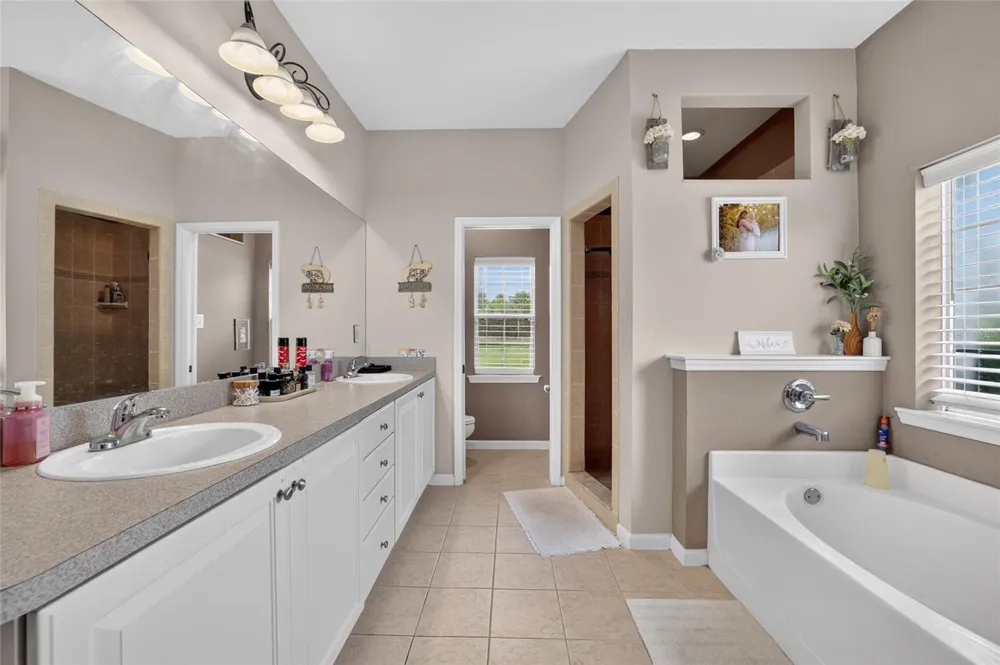 6351 SE 140 AVENUE Morriston, FL 32668