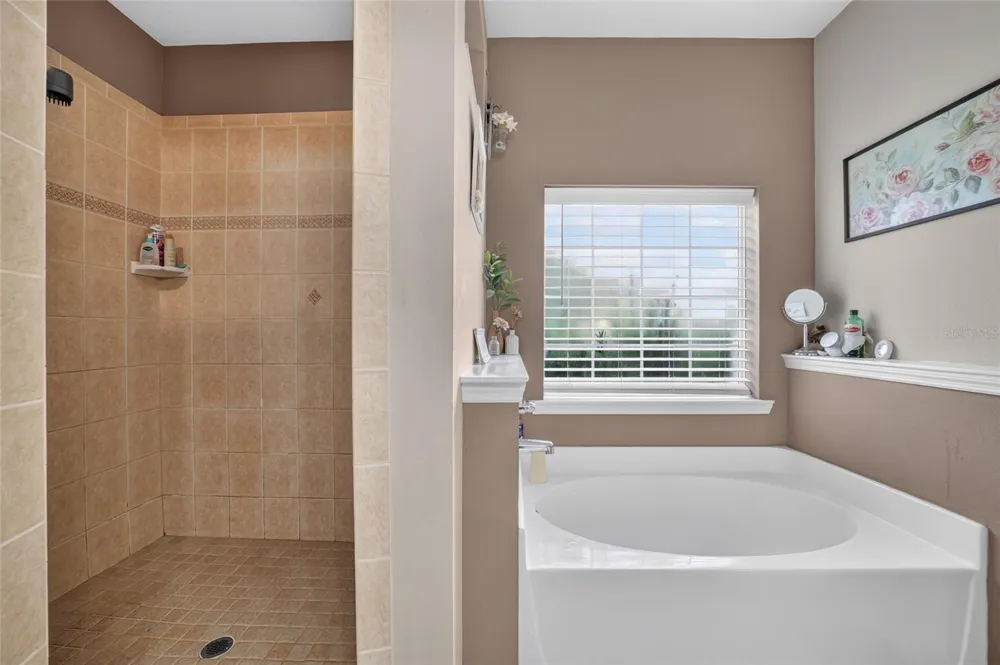 6351 SE 140 AVENUE Morriston, FL 32668