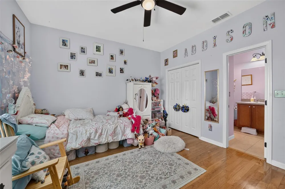 6351 SE 140 AVENUE Morriston, FL 32668