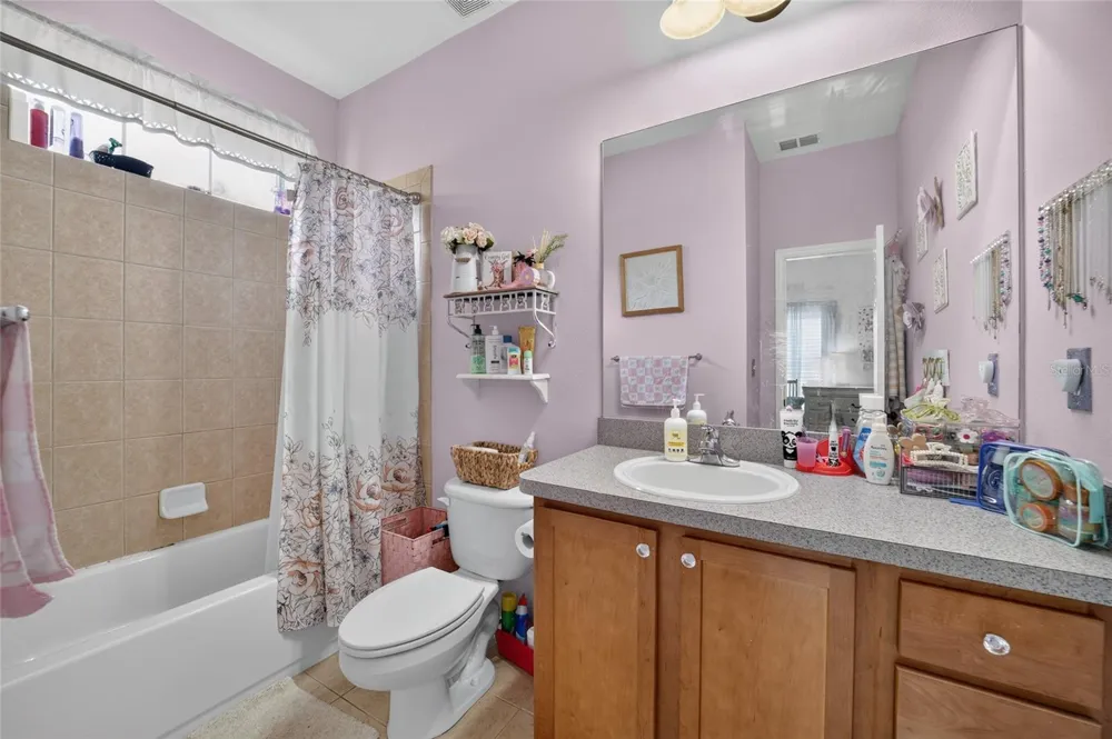 6351 SE 140 AVENUE Morriston, FL 32668
