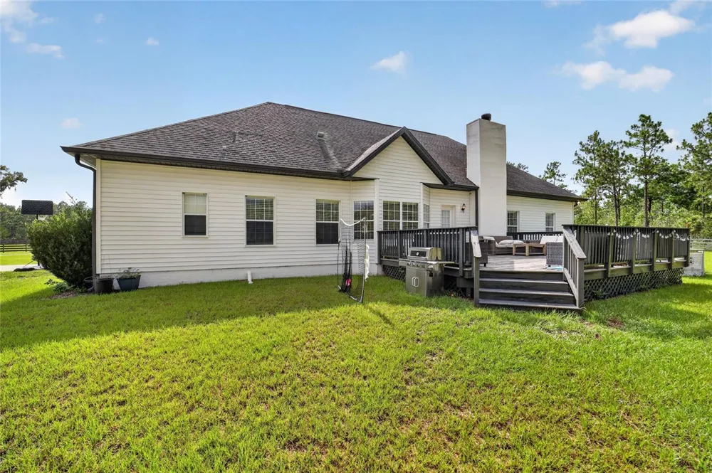 6351 SE 140 AVENUE Morriston, FL 32668