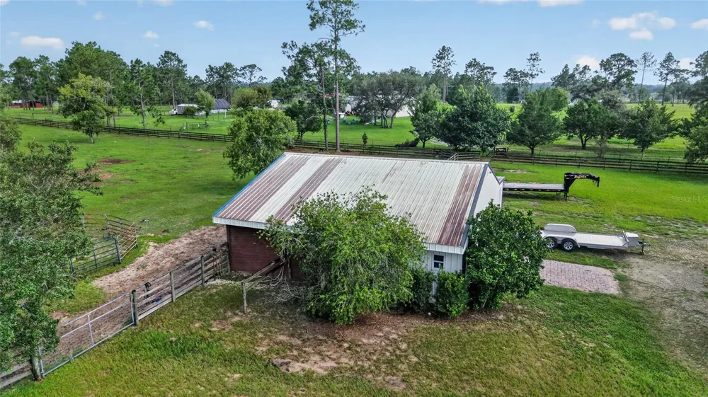 6351 SE 140 AVENUE Morriston, FL 32668