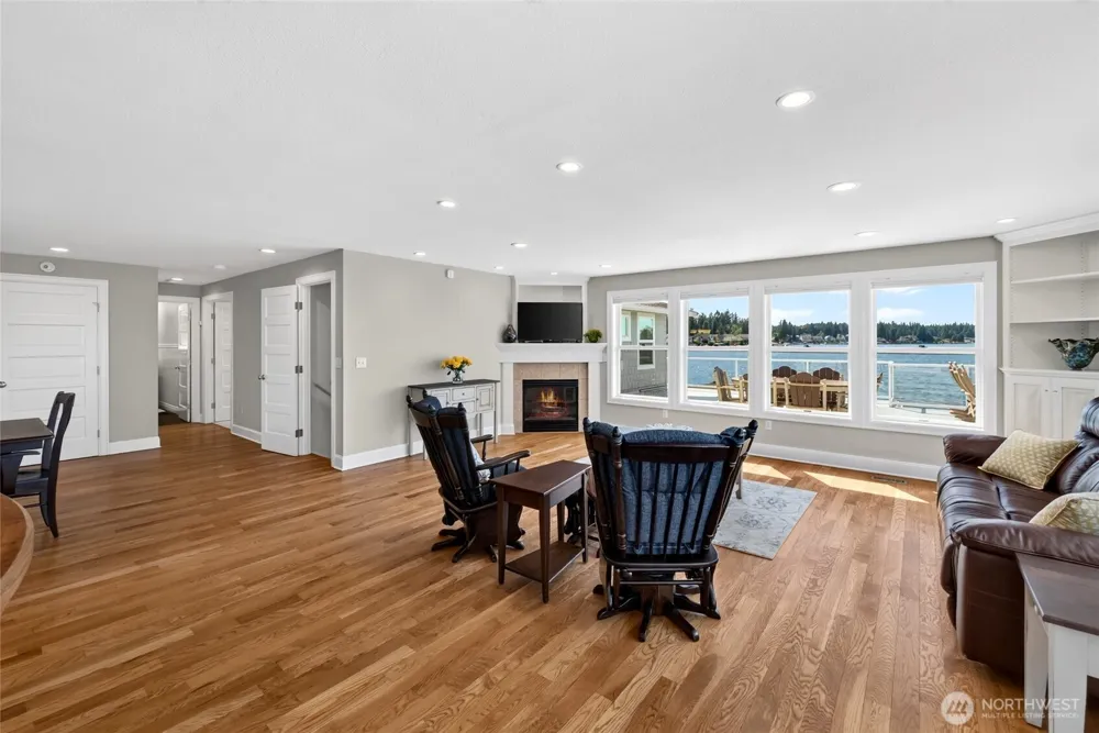 4903 197th Avenue East Lake Tapps, WA 98391