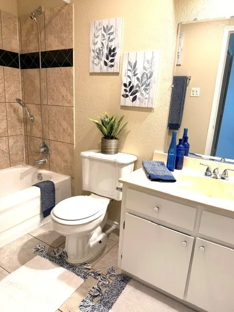 6513 Westridge Drive Watauga, TX 76148