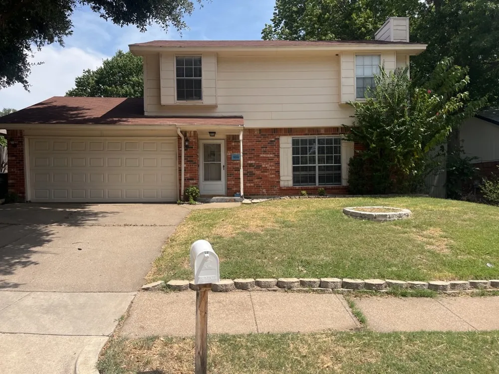 6513 Westridge Drive Watauga, TX 76148