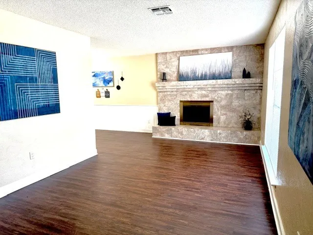 6513 Westridge Drive Watauga, TX 76148