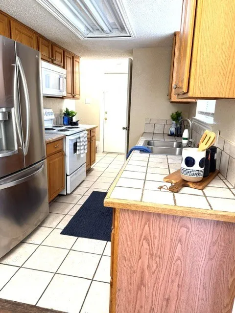 6513 Westridge Drive Watauga, TX 76148